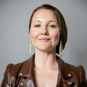 Nikki VanRy, Senior Project Manager and Copywriter